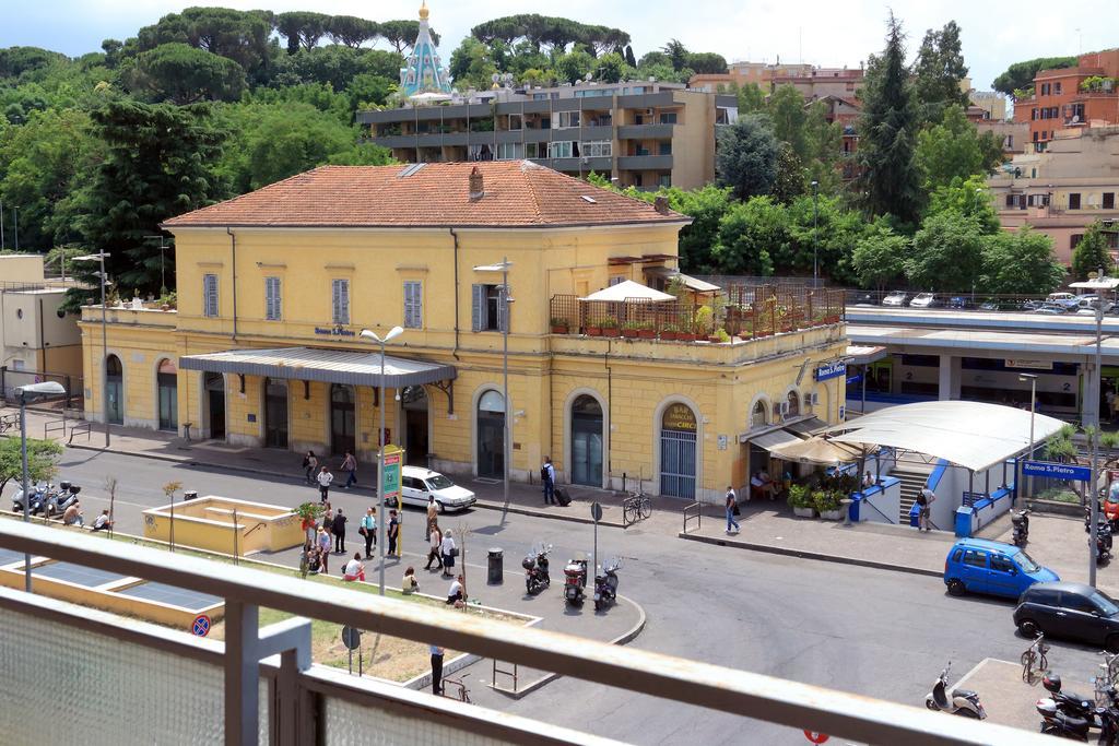 La Stazione Del Vaticano Roma Exterior foto